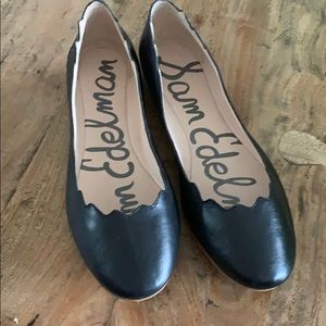 Sam Edelman black leather scalloped flats